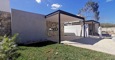 Residencia en Oviedo Cholul, mod. Chaká