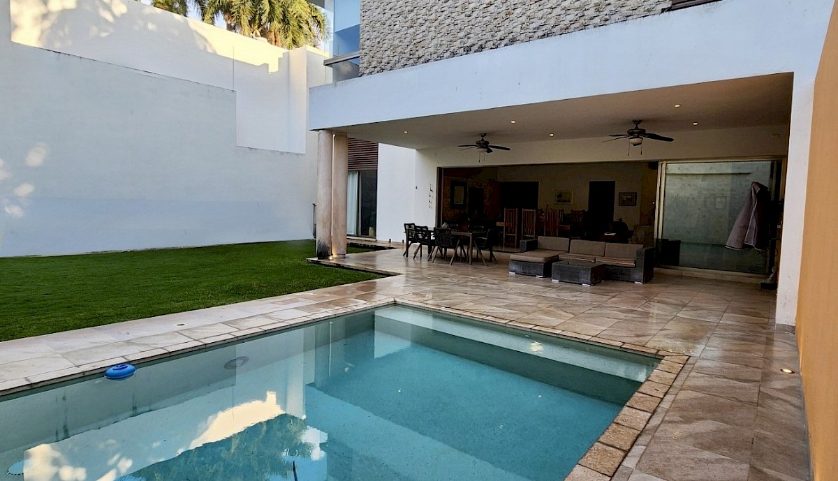 Residencia en San Antonio Cucul