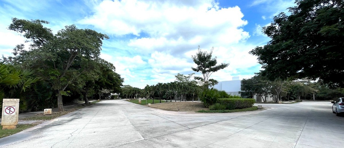 CUTZAM | Yucatan Country Club lotes en venta