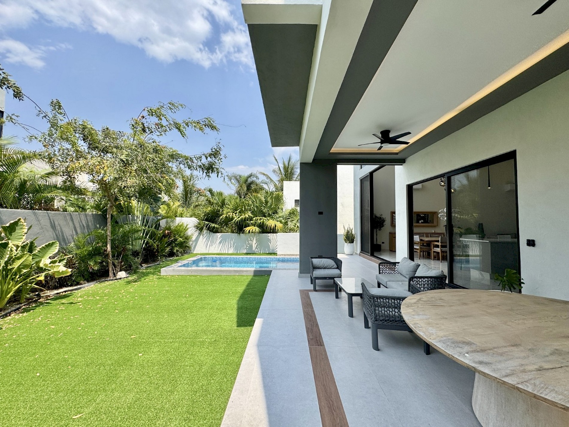 Residencia en Yucatán Country Club, mod. Oasis 71