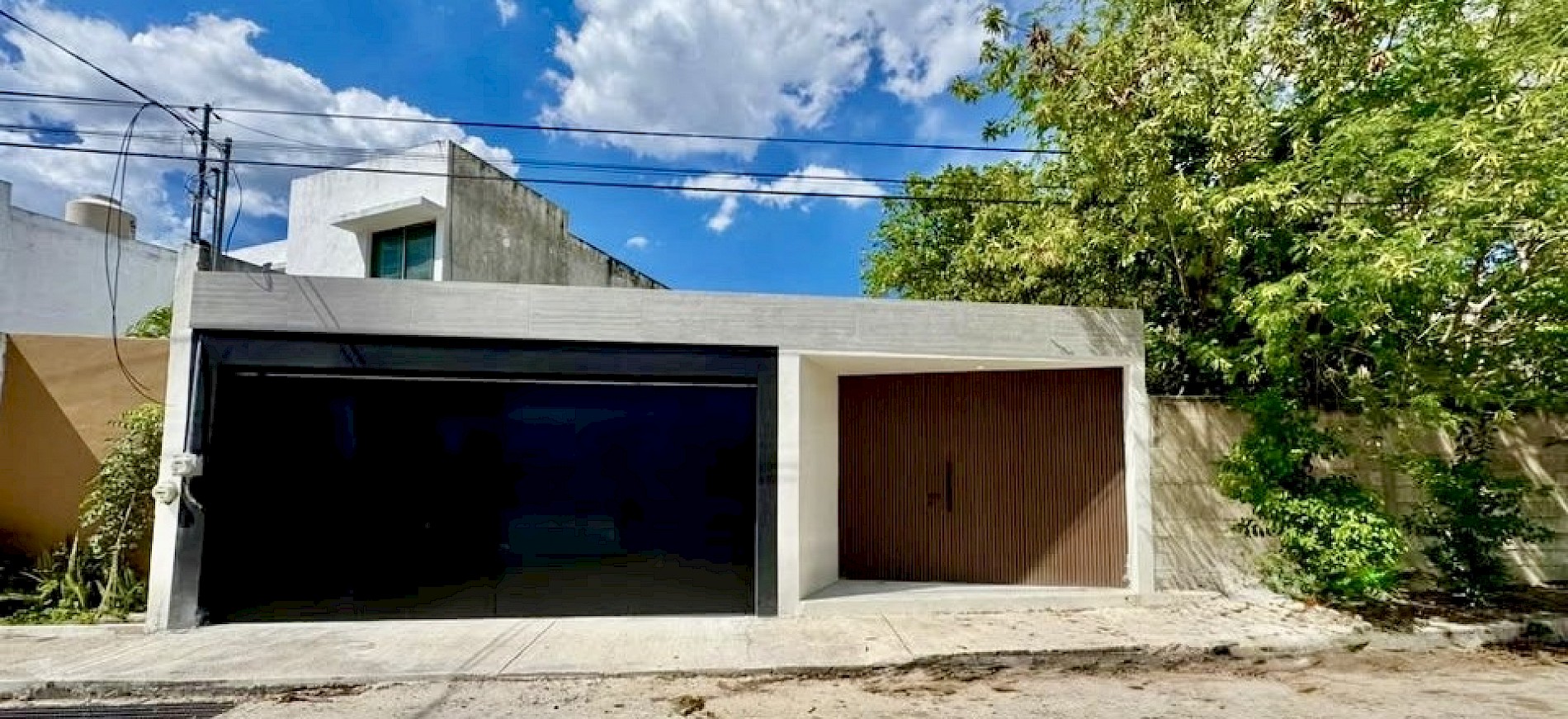 Residencia en Col. Maya, mod. Altabrisa