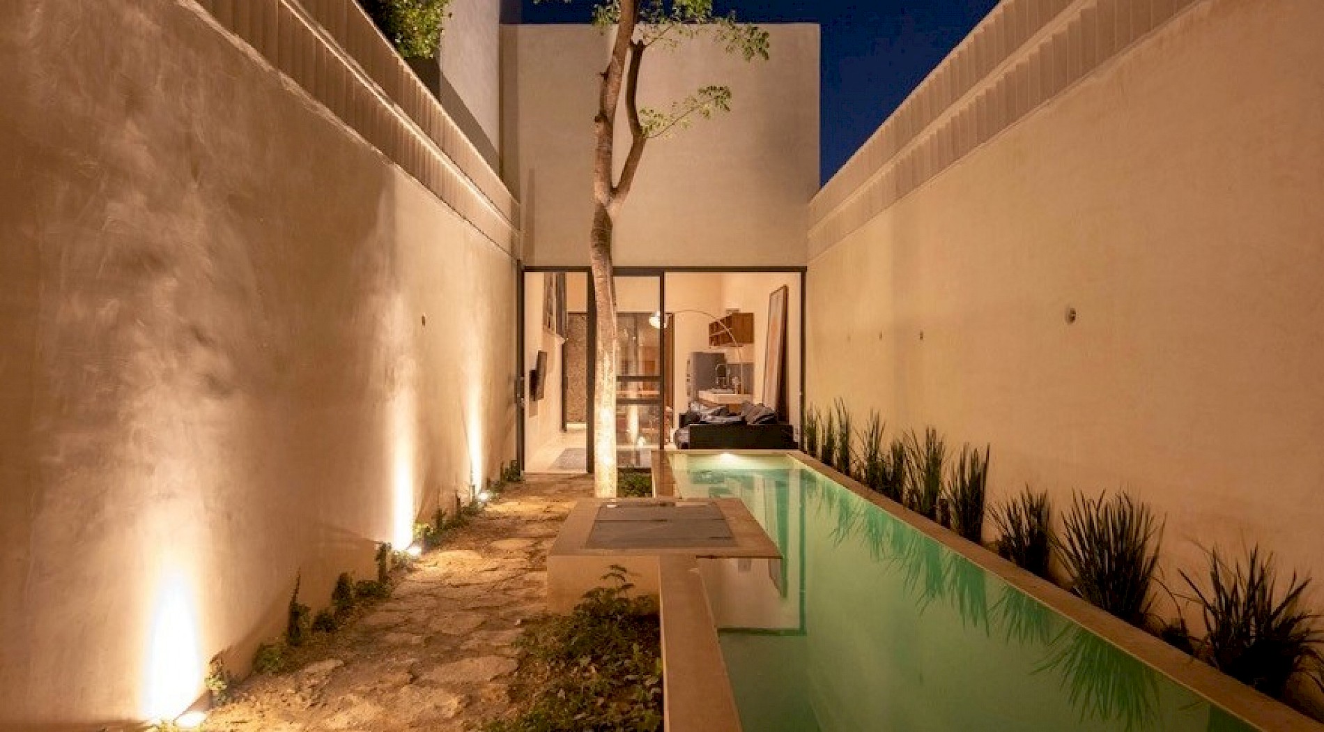 Casa Lineal Santiago, Centro