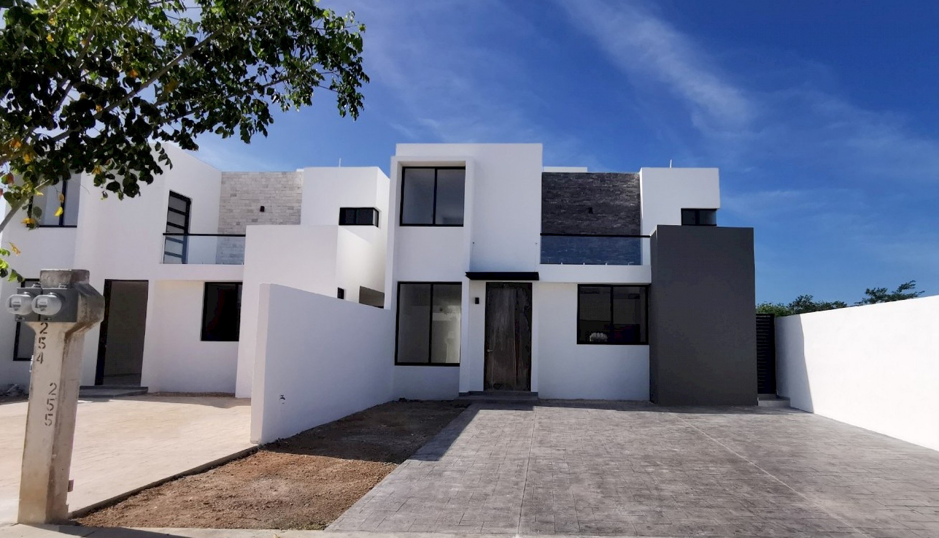 Residencia en Tamora, modelo 254 y 255